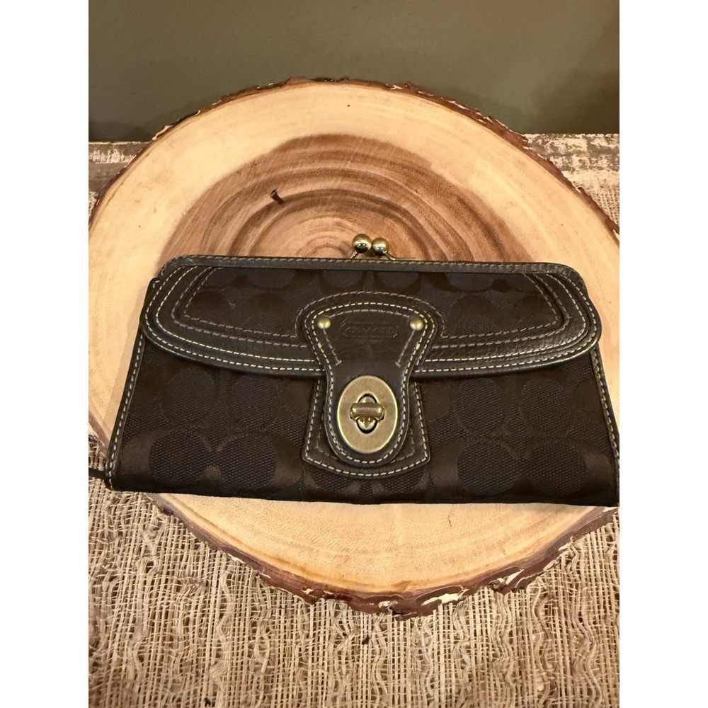 Coach Vintage Y2k Legacy Signature Turnlock Kisslock Frame Slim Wallet RARE EUC